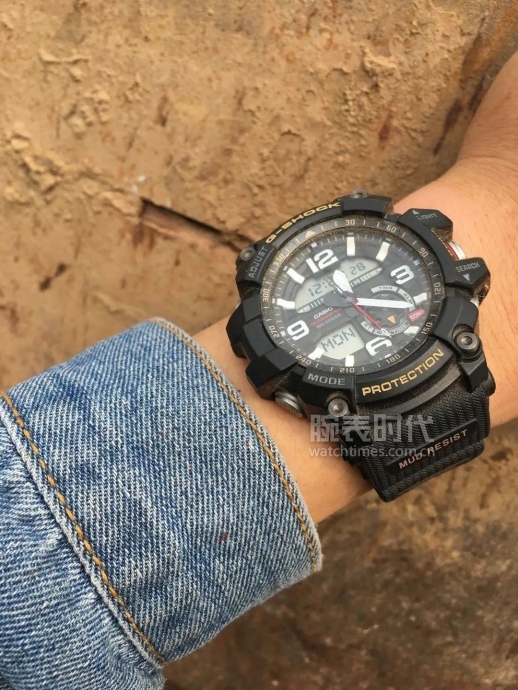 网友晒自己微信好友数量,网友晒1300手表