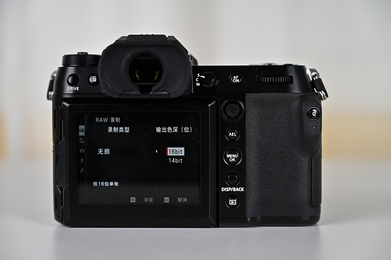 富士gfx50sii视频测试,一亿像素富士gfx100s高感