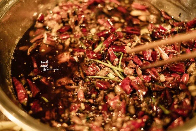 自贡真的是又好吃又很辣的地方吗,自贡有什么好吃的地方