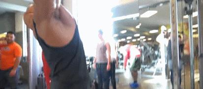 三角肌后束训练俯身飞鸟,练背划船时能练到三角肌后束