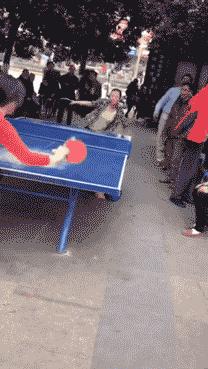 搞笑gif趣图妹子快现出原形吧,搞笑gif妹子你这发型挺别致