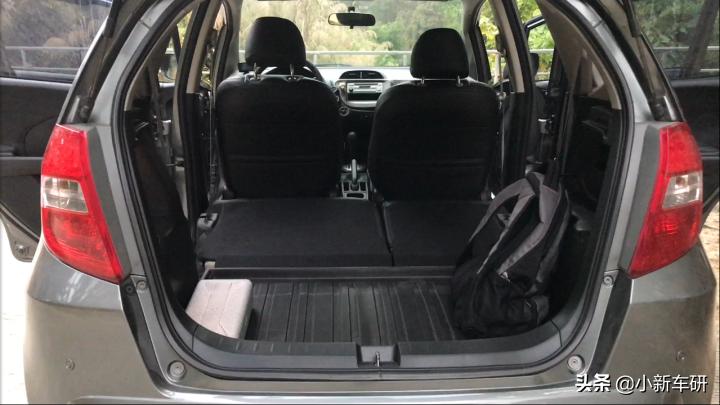 不到一百马力的车,二代飞度ge6和ge8区别在哪