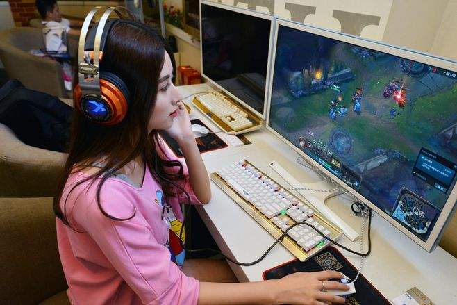 为什么网吧女网管这么漂亮,为什么网吧女网管很漂亮