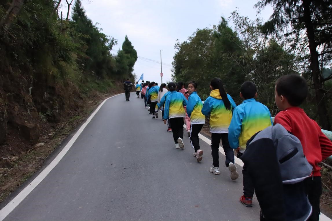 “牵手成长，筑梦未来”主题营走进合兴小学啦