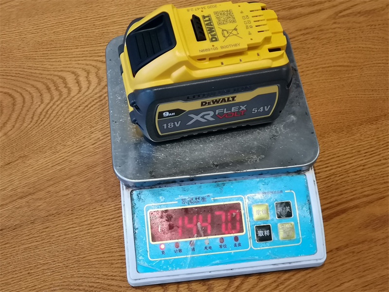 释放自我，轻巧随行-得伟DCH133无刷充电电锤入手使用体验