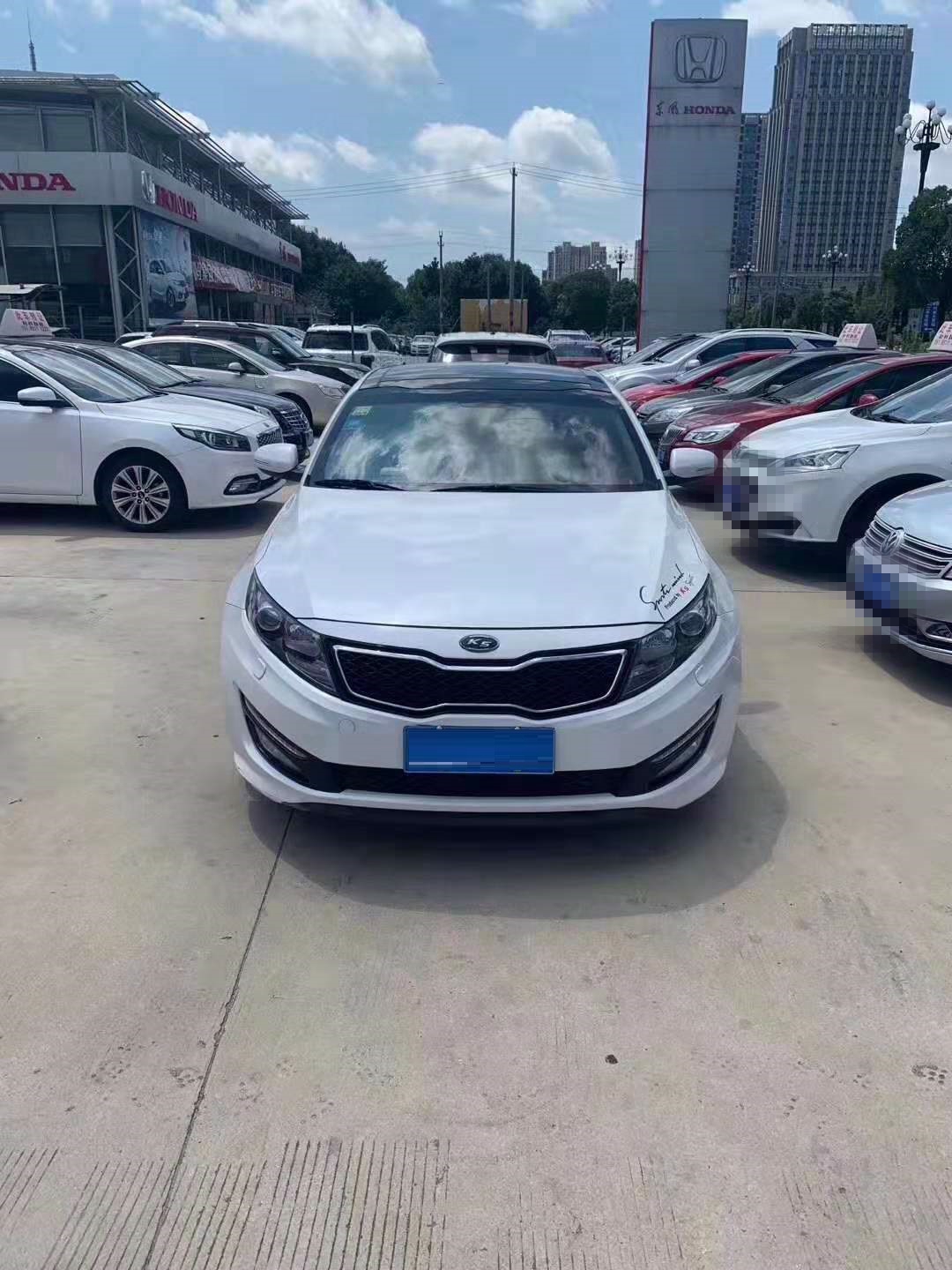 2011年的起亚k5能卖多少钱,起亚k5老款高低配区别