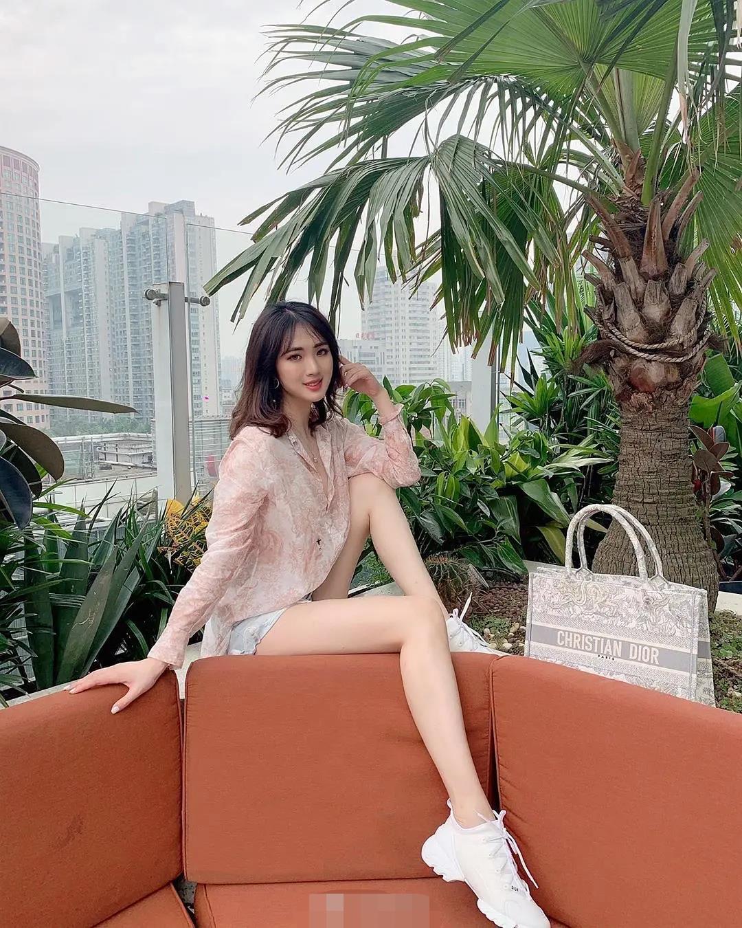 为什么大家只喜欢姐姐不喜欢我,为什么只喜欢姐姐不喜欢妹妹