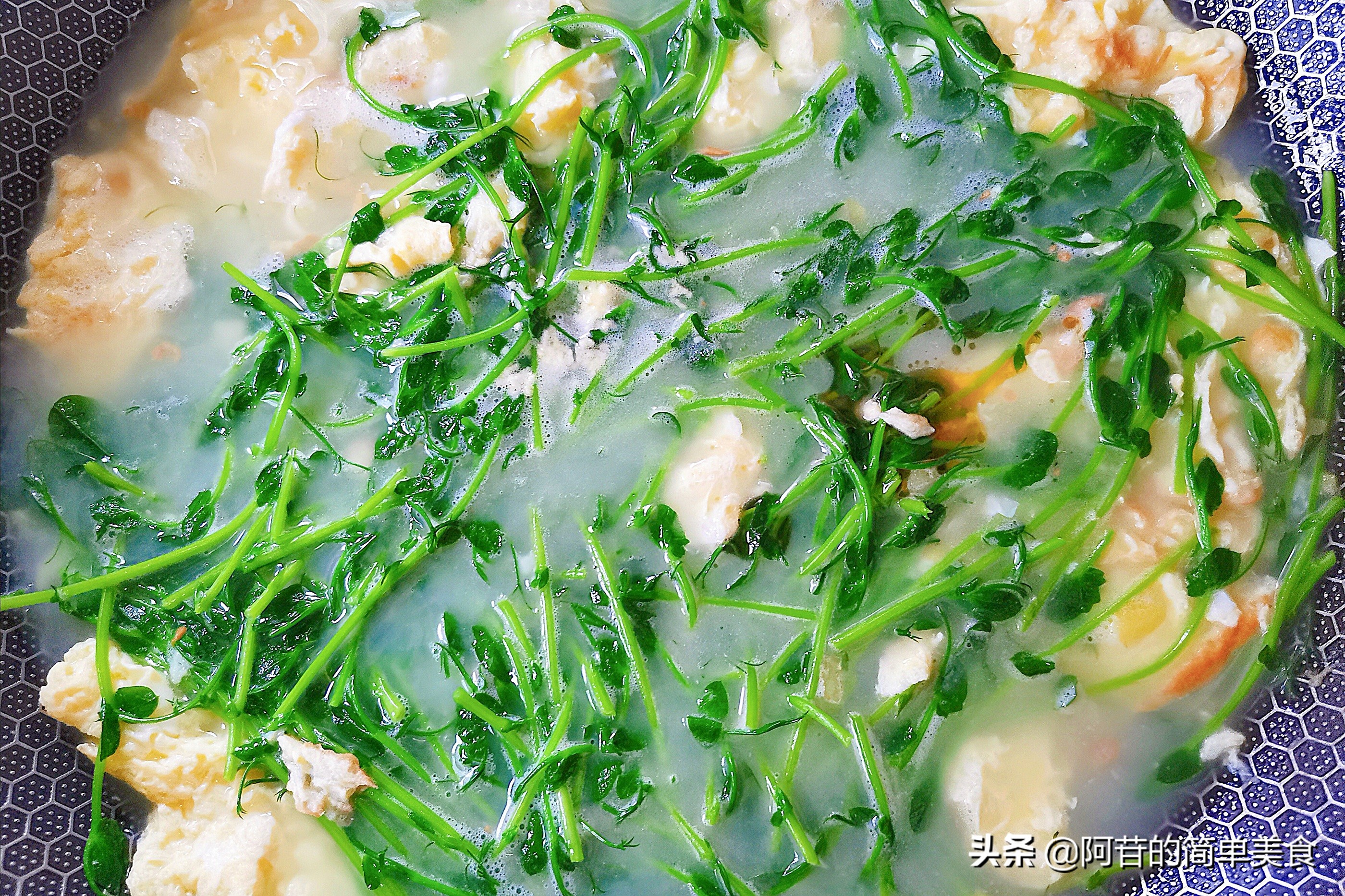 豌豆苗鸡蛋汤绿色的汤能吃吗,豌豆苗肉丝鸡蛋汤的正宗做法