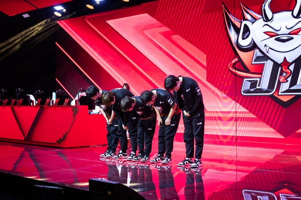 jdg和牙膏沙皇团战,沙皇jdg世界赛