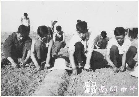 重庆南开中学在全国排名,南开中学很有名吗