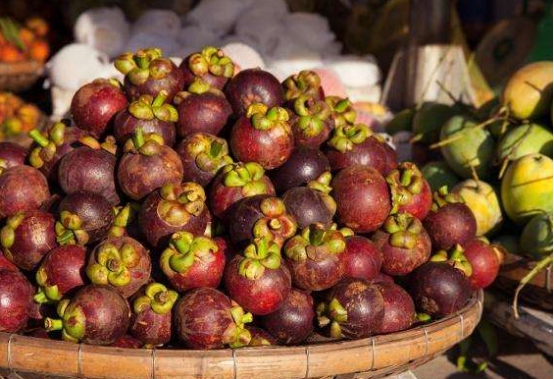 最好剥皮的水果,最好剥皮的四种水果你知道么