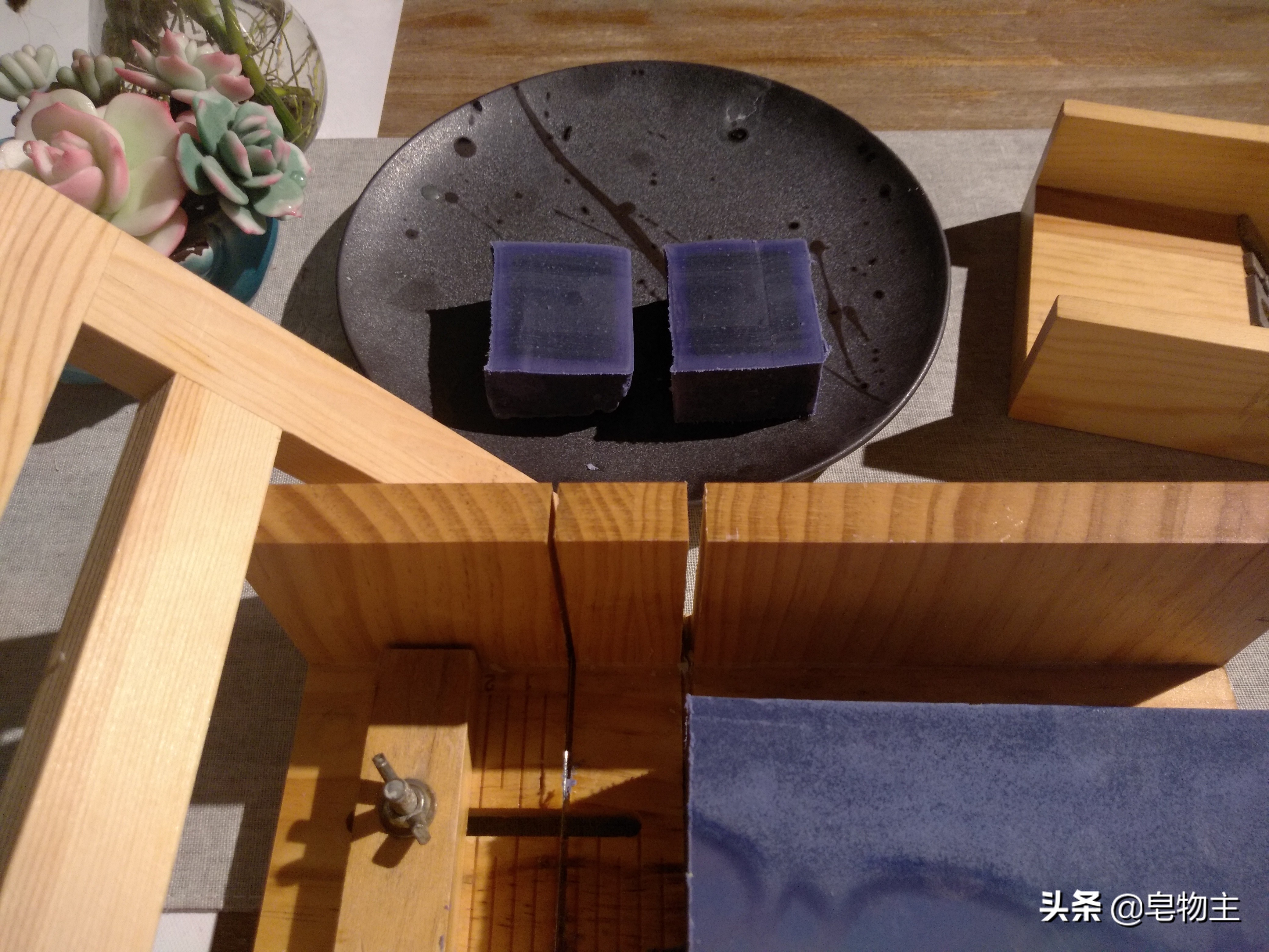 祛除头皮屑手工皂有哪些成分,手工皂哪些成分可以祛痘