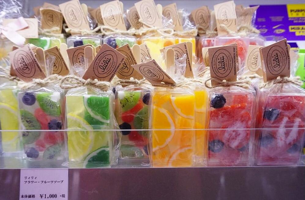 购物达人教你日本新宿最好逛的商场购物省钱*法大**看到就是赚到