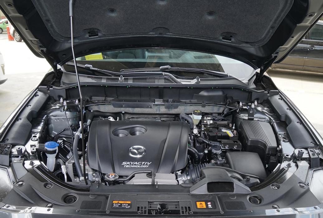 马自达cx-5黑武士2021款深度评测,试驾马自达cx-52.0黑骑士