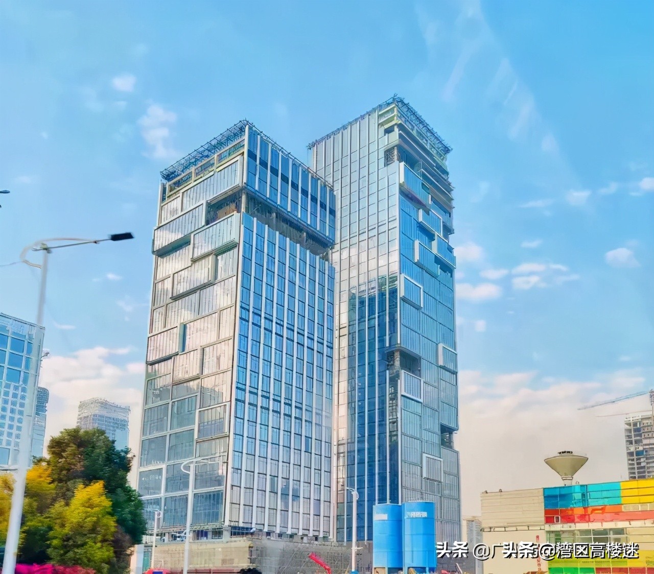 广州琶洲西|高220米的复星国际中心​；珠江首排，TCL大厦