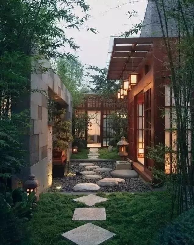 中徽绿管家:园林敛新意,汀步盎生花