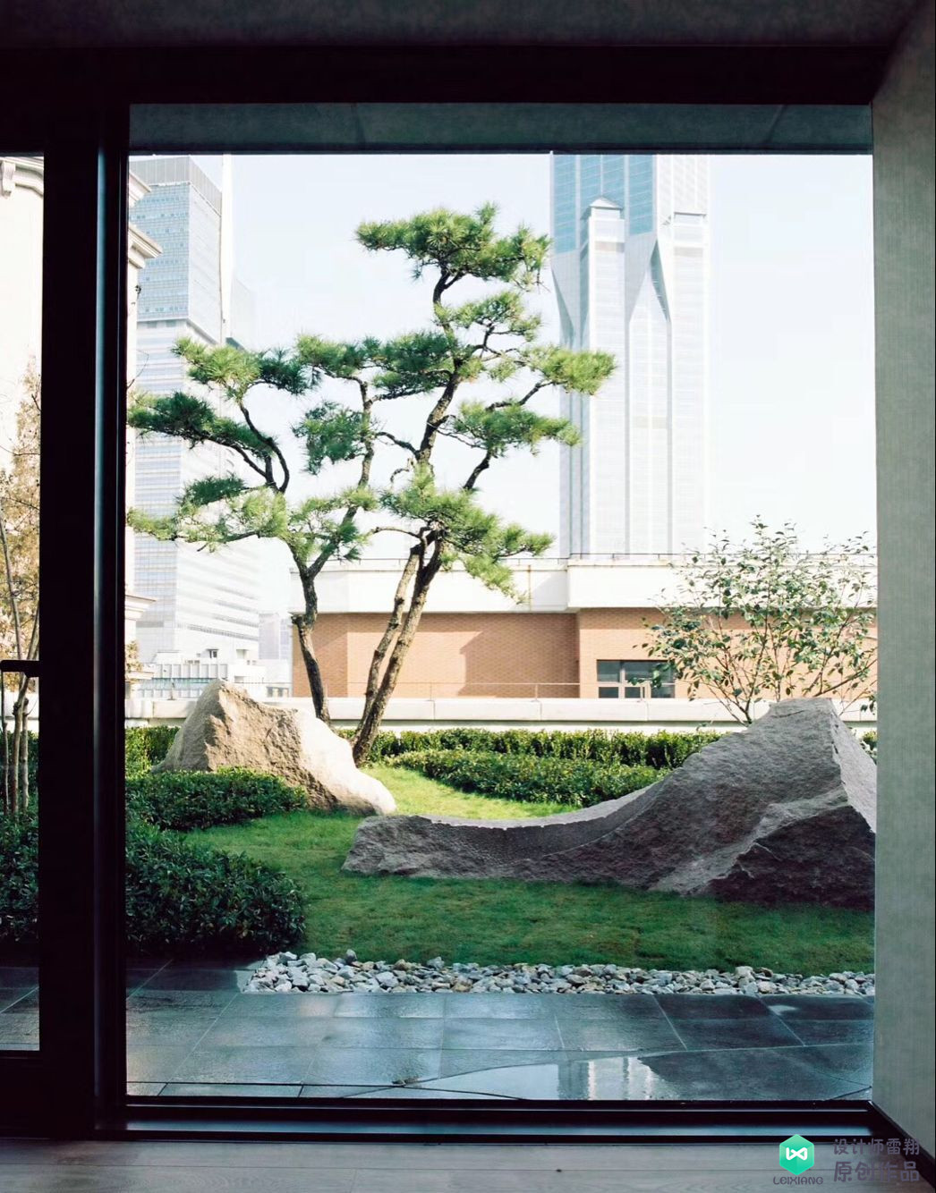 露台花园水泥地面如何铺装,水泥大露台如何改造好看