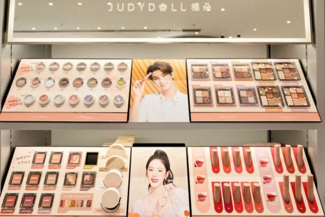 壹方城购物中心彩妆,壹方城网红化妆店