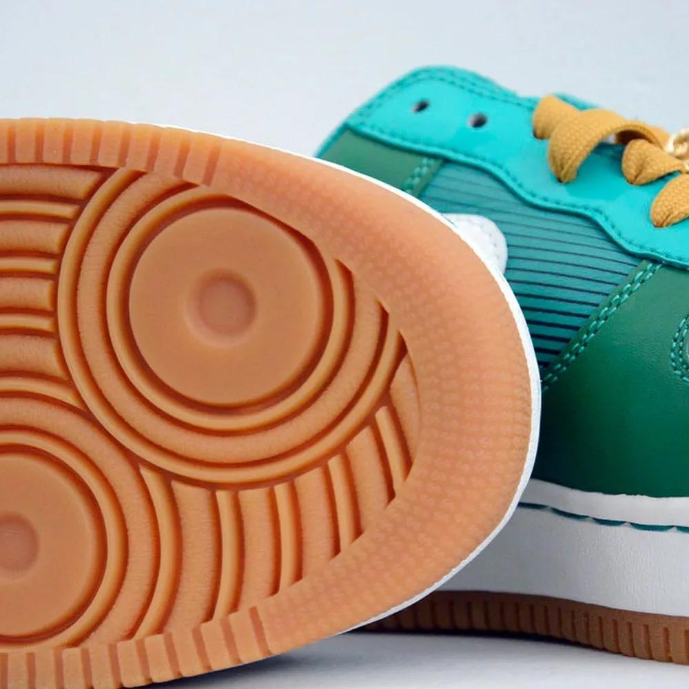 一双假的aj1影子灰多少钱,一双假耐克成本多少钱