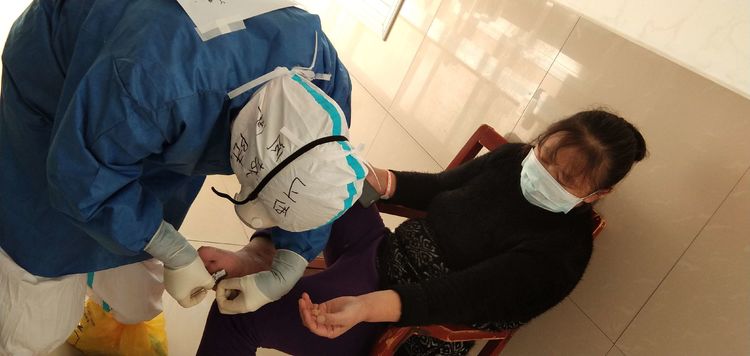 援鄂抗疫,援鄂抗击疫情英雄归来