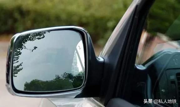 新手开车上路怎么控制车感,新手开车如何保持车感