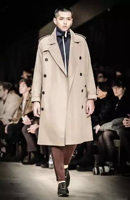 原来MAC不读魅可…世界顶级大牌彩妆包包的正确发音你都知道吗?