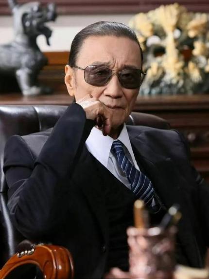 香港第一浪子谢贤婚姻,谢贤娶了最年轻的女人是多少岁