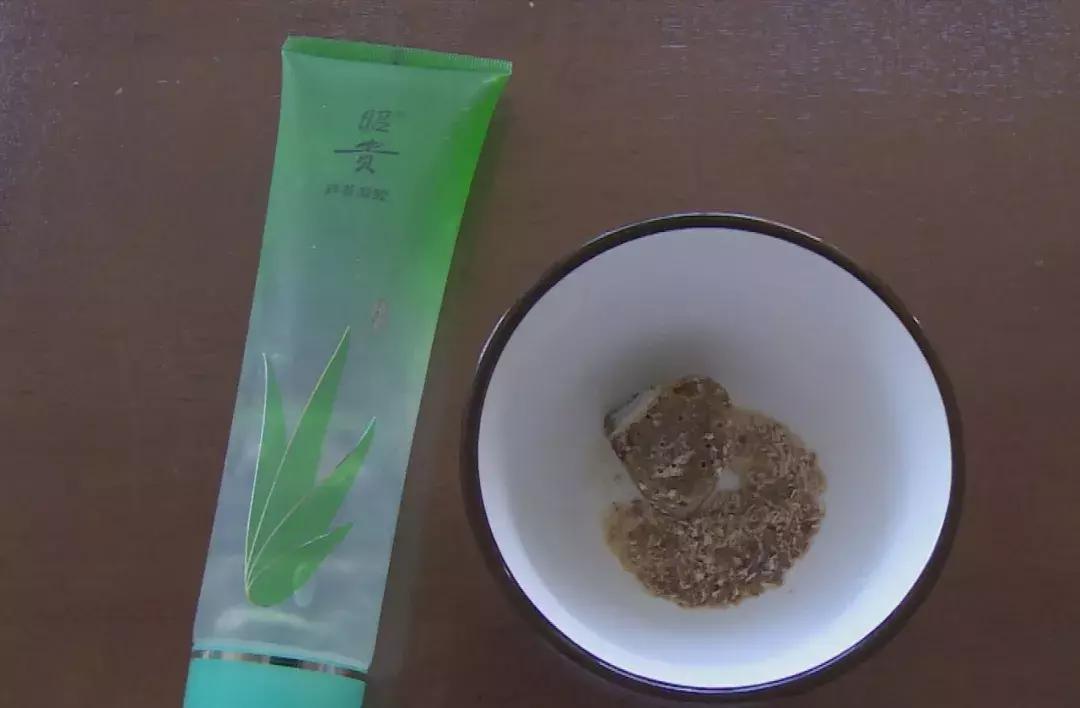 你还知道芦荟胶的哪些妙用呢,未开封的过期芦荟胶家庭妙用