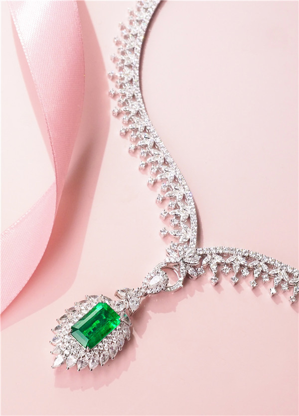 哥伦比亚祖母绿稀缺,祖母绿是天然的吗