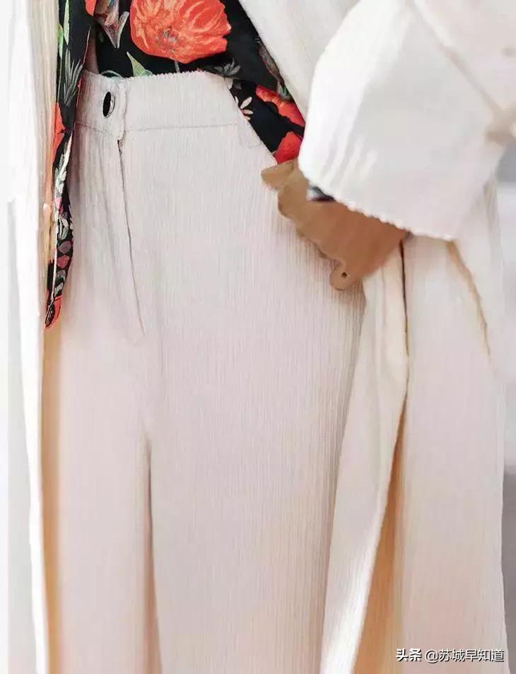 星悦汇衣服,星悦汇白色武器