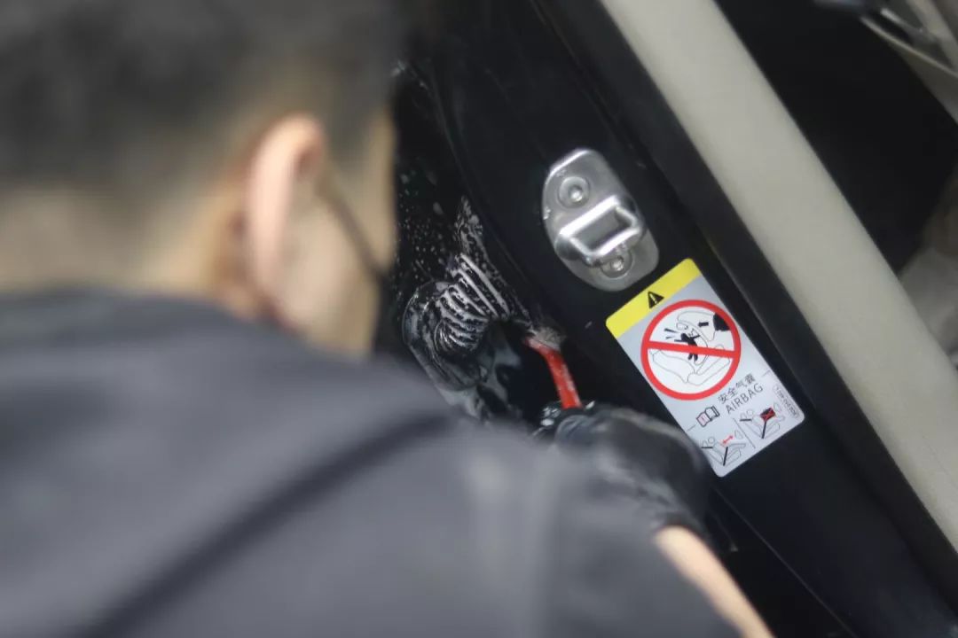 怪兽搞老车：翻新一辆残破生锈的柴油版奥迪A6，翻新后变新车