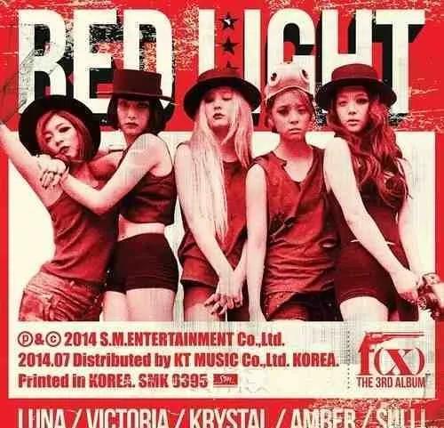 fx出道十二周年成员发声,fx十周年合体宋茜在台下