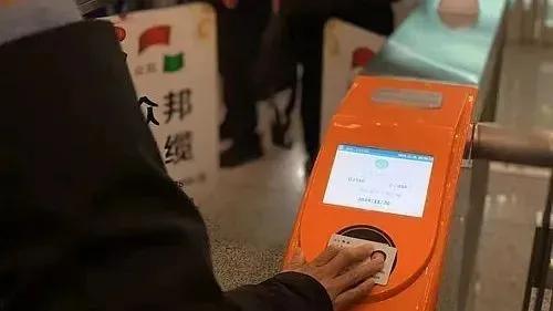 我是大一小萌新，学生票到底怎么买？