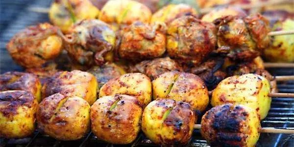 毛蛋和鸡蛋的热量差多少,毛蛋与鸡蛋相比哪个胆固醇更高