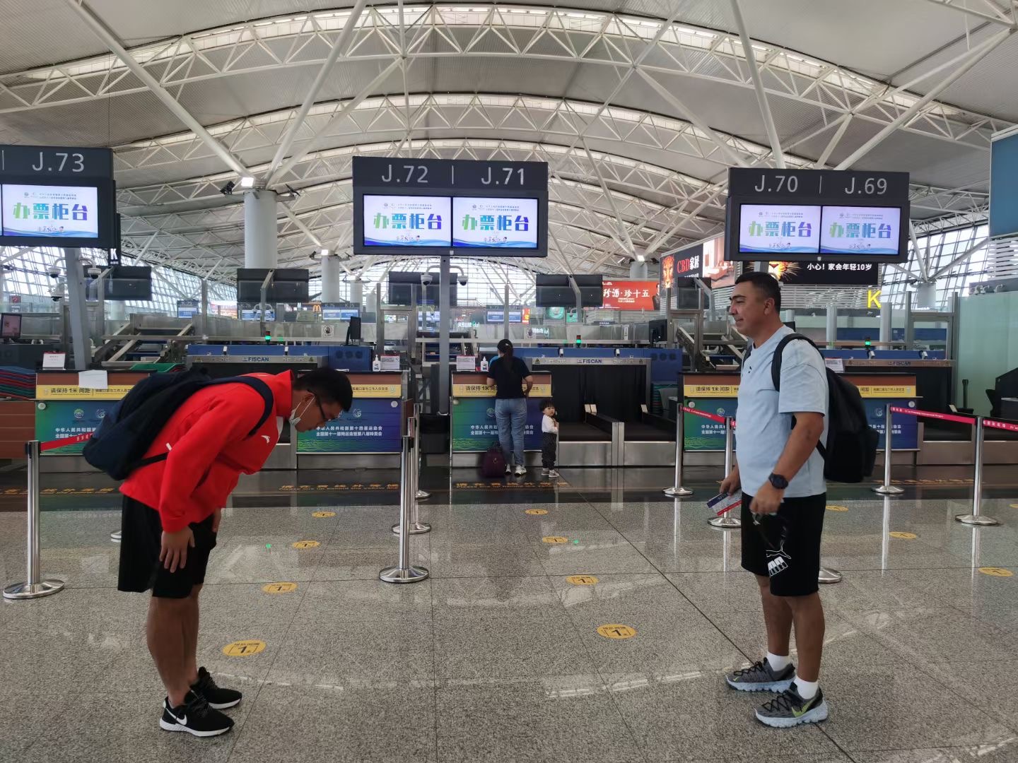 聚是一团火，散是满天星，这些缔造*疆新**足球历史的儿子娃娃们