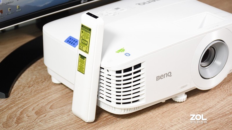 数字化办公场景体验,明基e580智能投影机