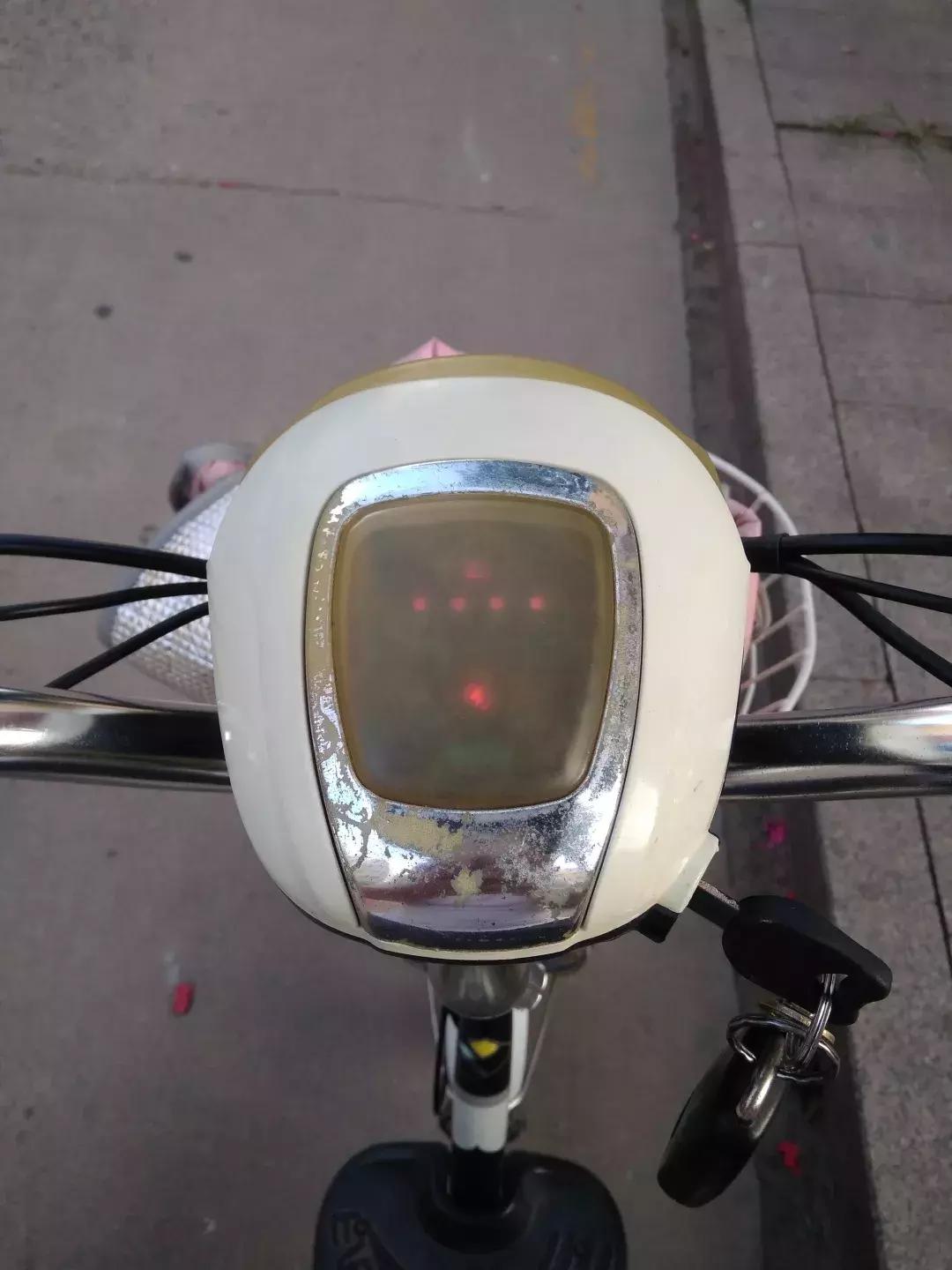 爱玛电动车锁住了钥匙坏了怎么开,电动车电门开关接触不良