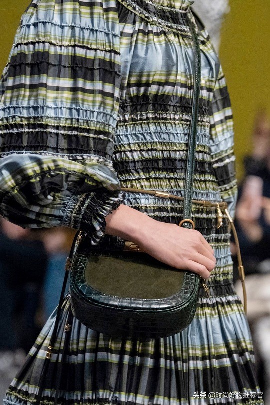 toryburchlee系列头层牛皮,toryburch包金标刮花