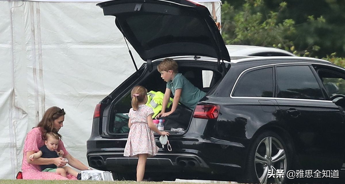 凯特王妃威廉王子和孩子互动,英国王室凯特王妃跟小孩互动