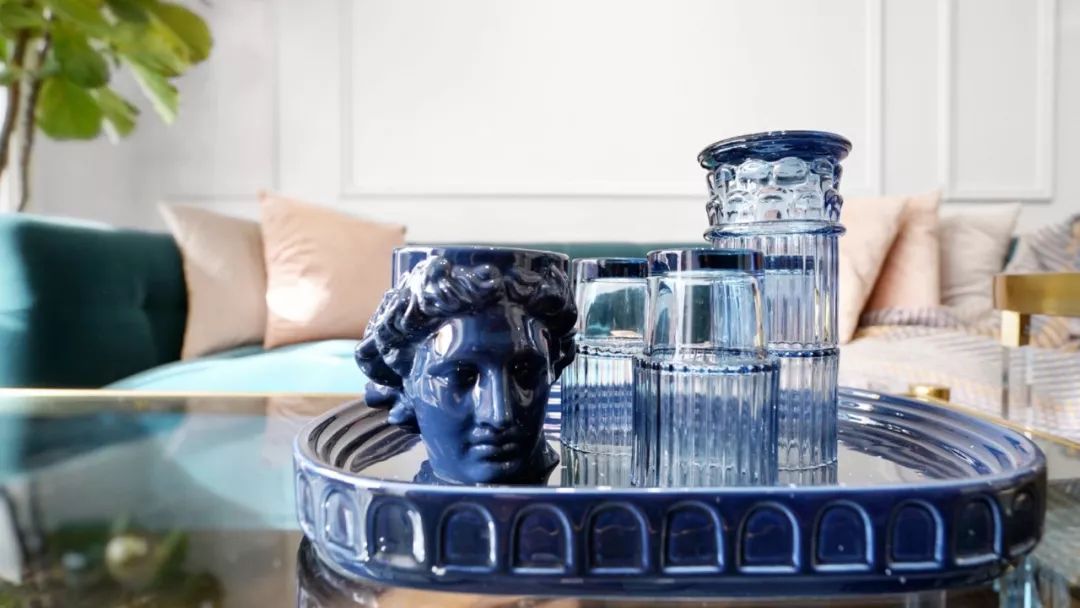 还买乌云壁纸呐?!他家藏着海外小众壁纸大全