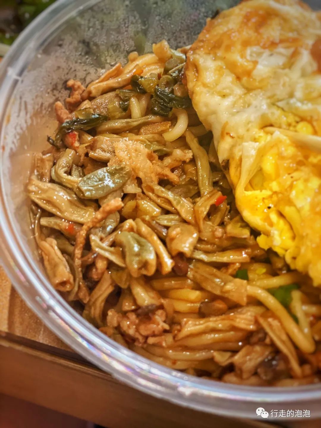 「岳阳攻略」被誉为“湖南夜宵扛把子”的烧烤城，还是小龙虾基地