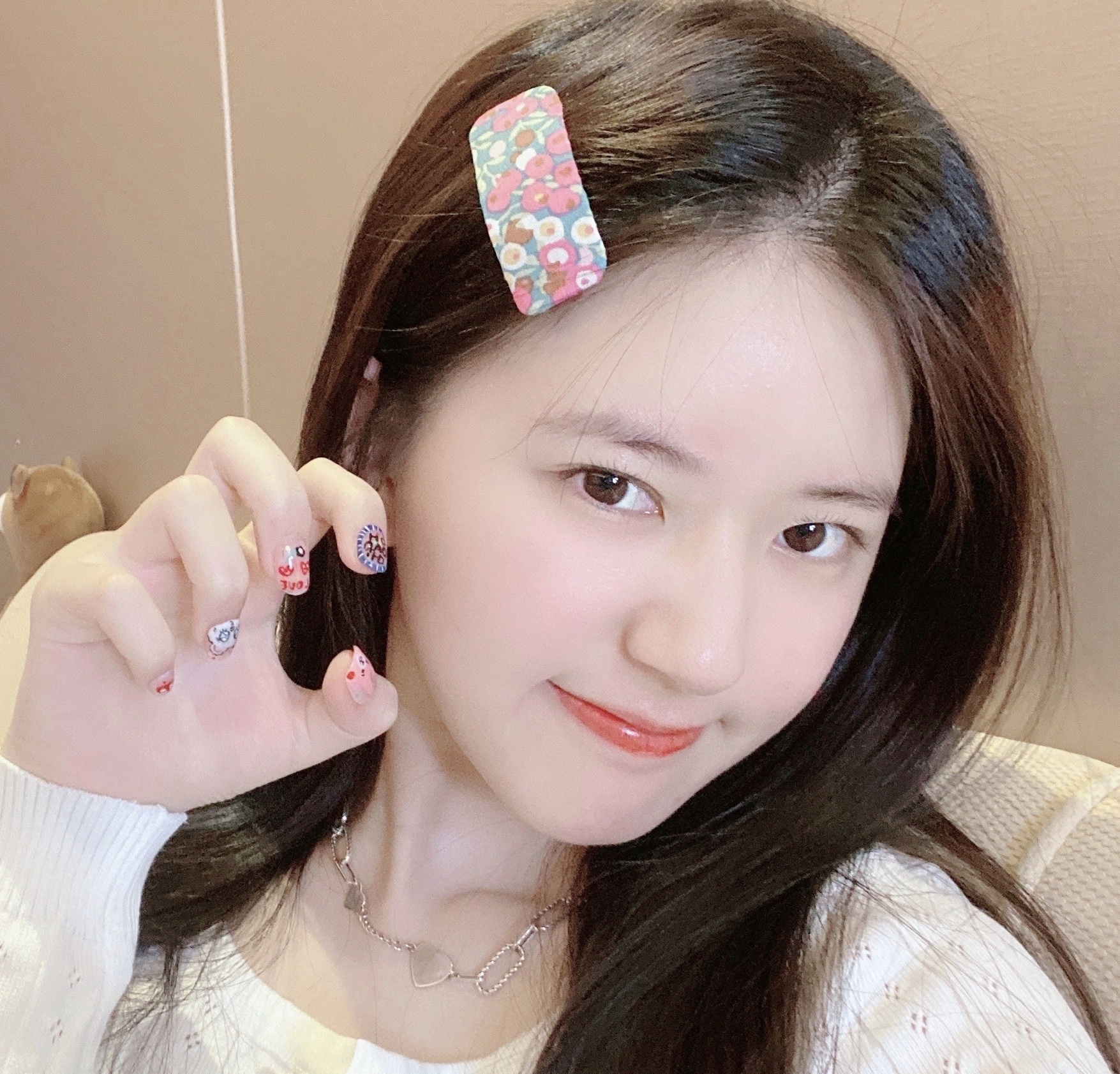 改善毛孔粗大有黑头粉刺爱出油,毛孔粗大粉刺黑头出油刷什么酸