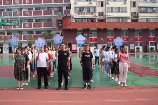 平桥区第一小学图片,平桥区第一小学教育