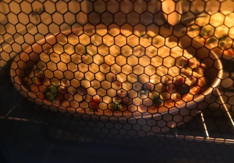 如何用六寸披萨做披萨,用披萨胚子做牛肉披萨