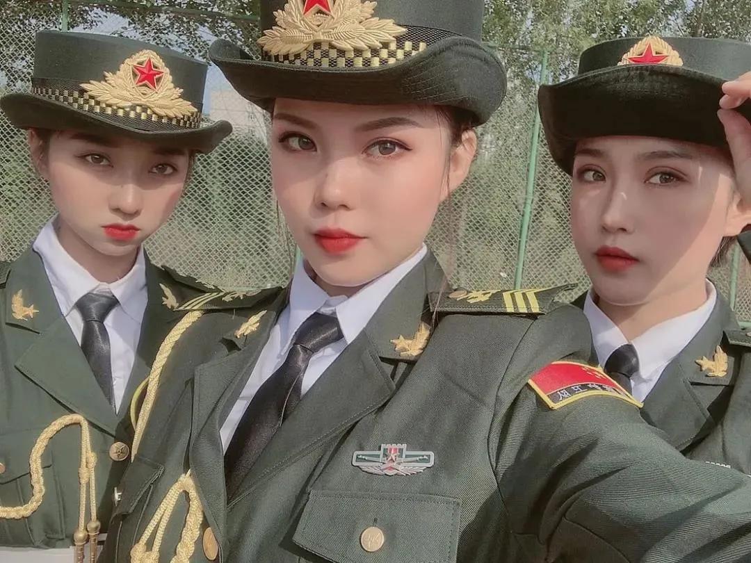 哈尔滨广厦学院蜜雪冰城,北国风光哈尔滨