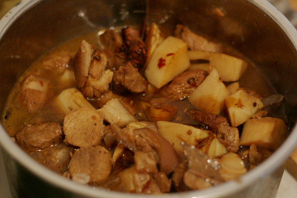 春笋烧肉做法最正宗,春笋烧肉的最佳吃法