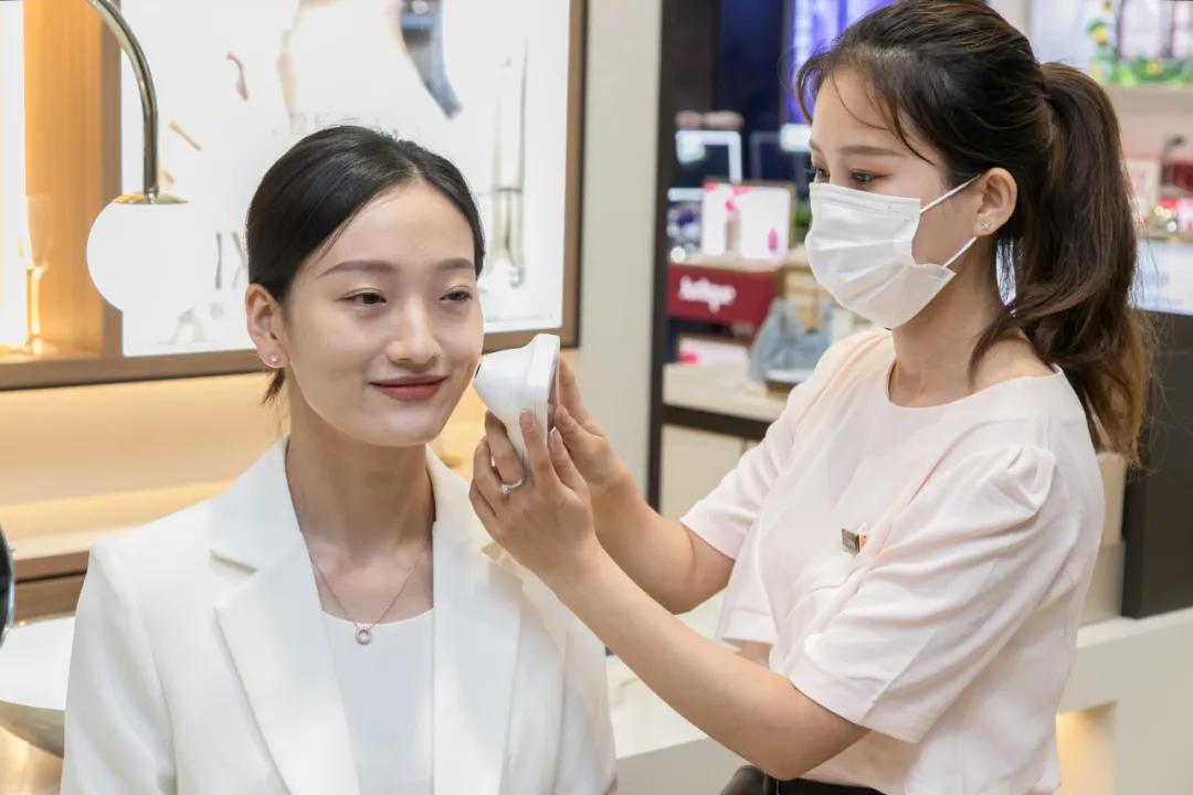 怡丽丝尔七夕限定专柜,怡丽丝尔优惠最大的活动