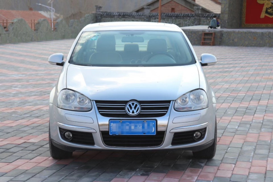 二手车大众速腾最好的一款,二手车推荐1-2万捷达速腾