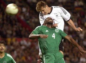 足坛头球高手,足坛里头球最厉害的是谁