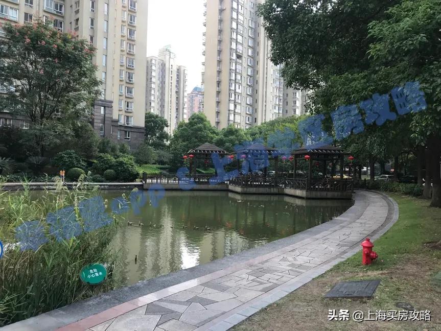 盛世年华的房子值得买,1500万房子推荐